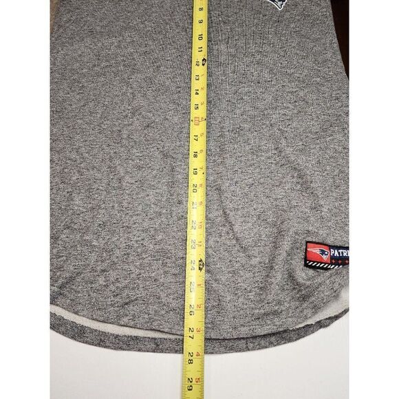 NFL Team Apparel New England Patriots Long Sleeve Shirt in Medium - Picture 5 of 6